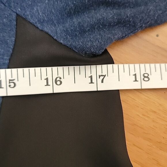 H by Bordeaux Casual top Size M - Picture 9 of 10